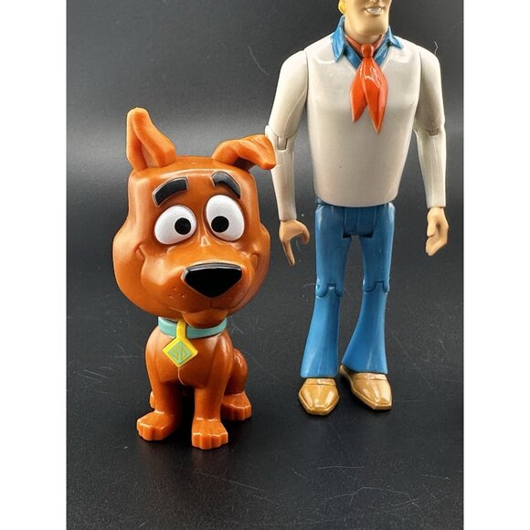 McDonald’s 2021 Happy Meal Toys Scooby Doo Bobble Heads Fred Action Figure Lot - Picture 4 of 16